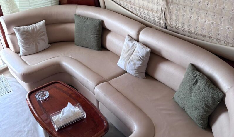 
								50 FEET MAJESTY full									