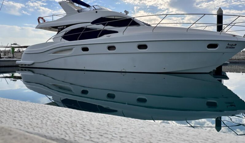 
								50 FEET MAJESTY full									