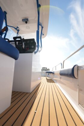 BOAT FLOORING & DECK MAT