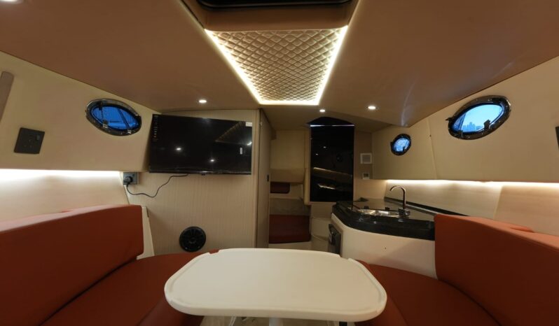 
								32 FEET BOAT full									