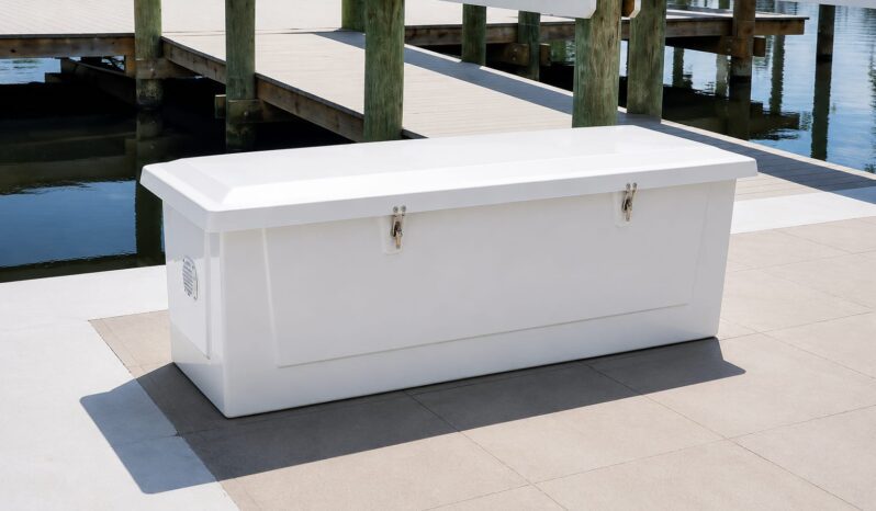 
								FIBERGLASS DOCK BOX full									