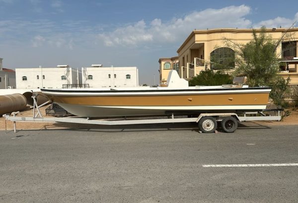 27 feet uae made Boat for Sale