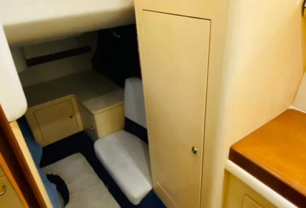 buy used cranchi 42 ft yacht from Nanje