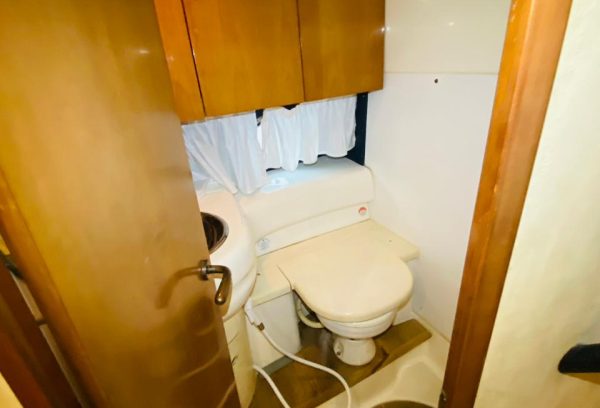 cranchi 42 ft yacht for sale Dubai